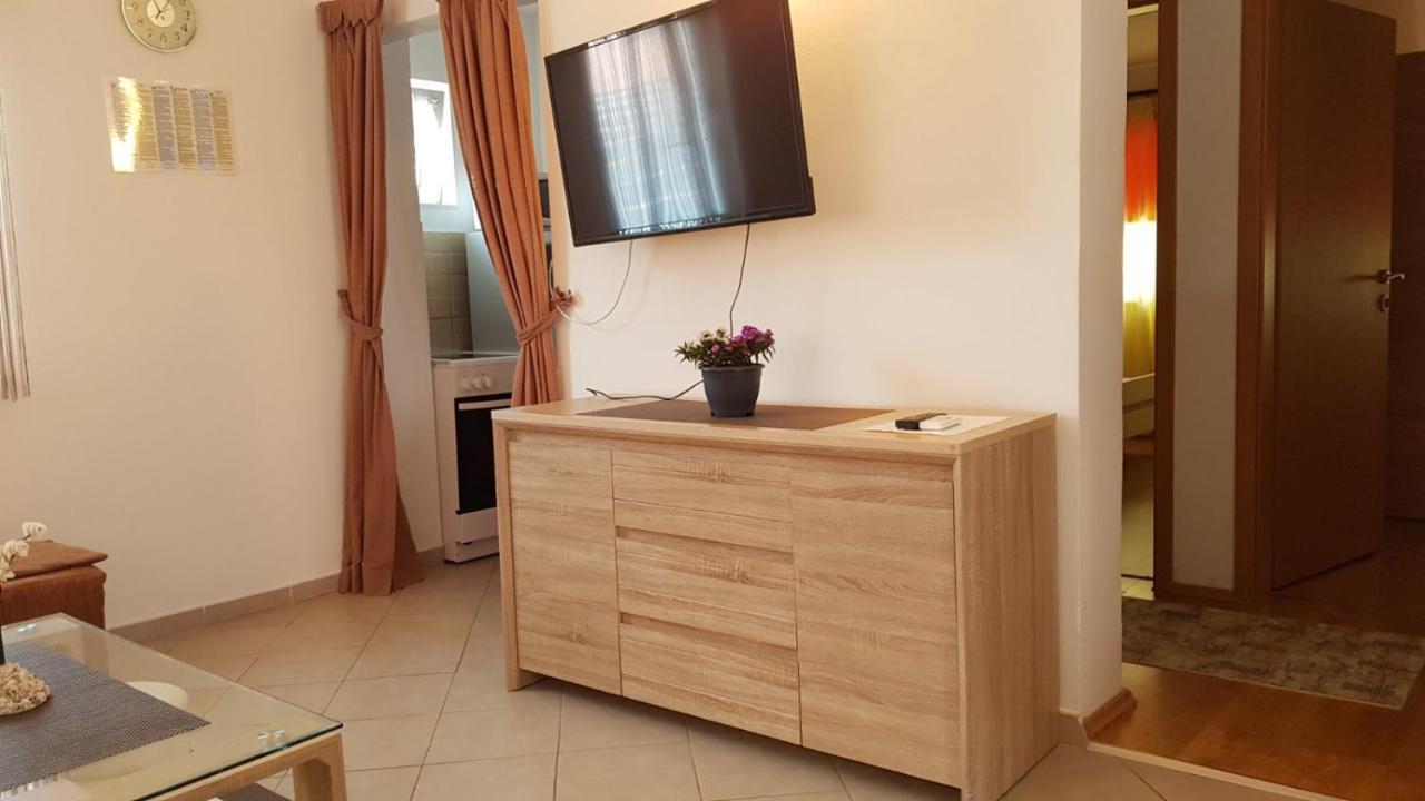 Apartment Zorica Vodice Exteriör bild